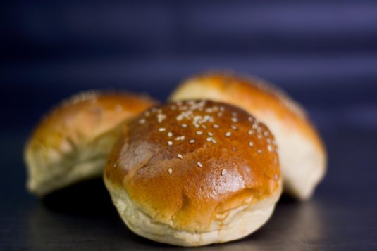 Pão de Hamburguer com gergelim - Imagem 2
